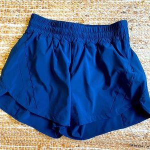 Lululemon 5” Short
